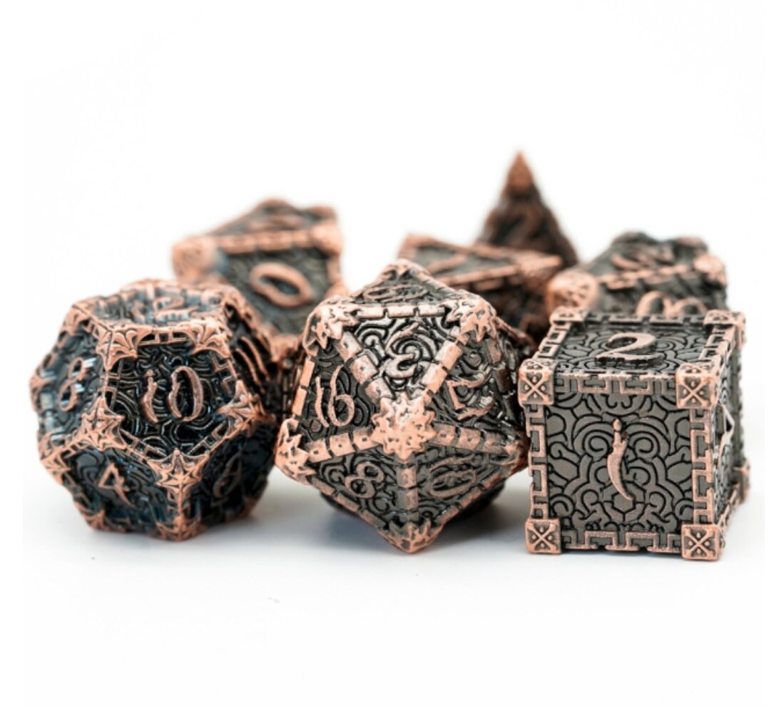 Dagger of Venom Copper Metal Rogue Style DND/TTRPG Dice set - Dicemaniac