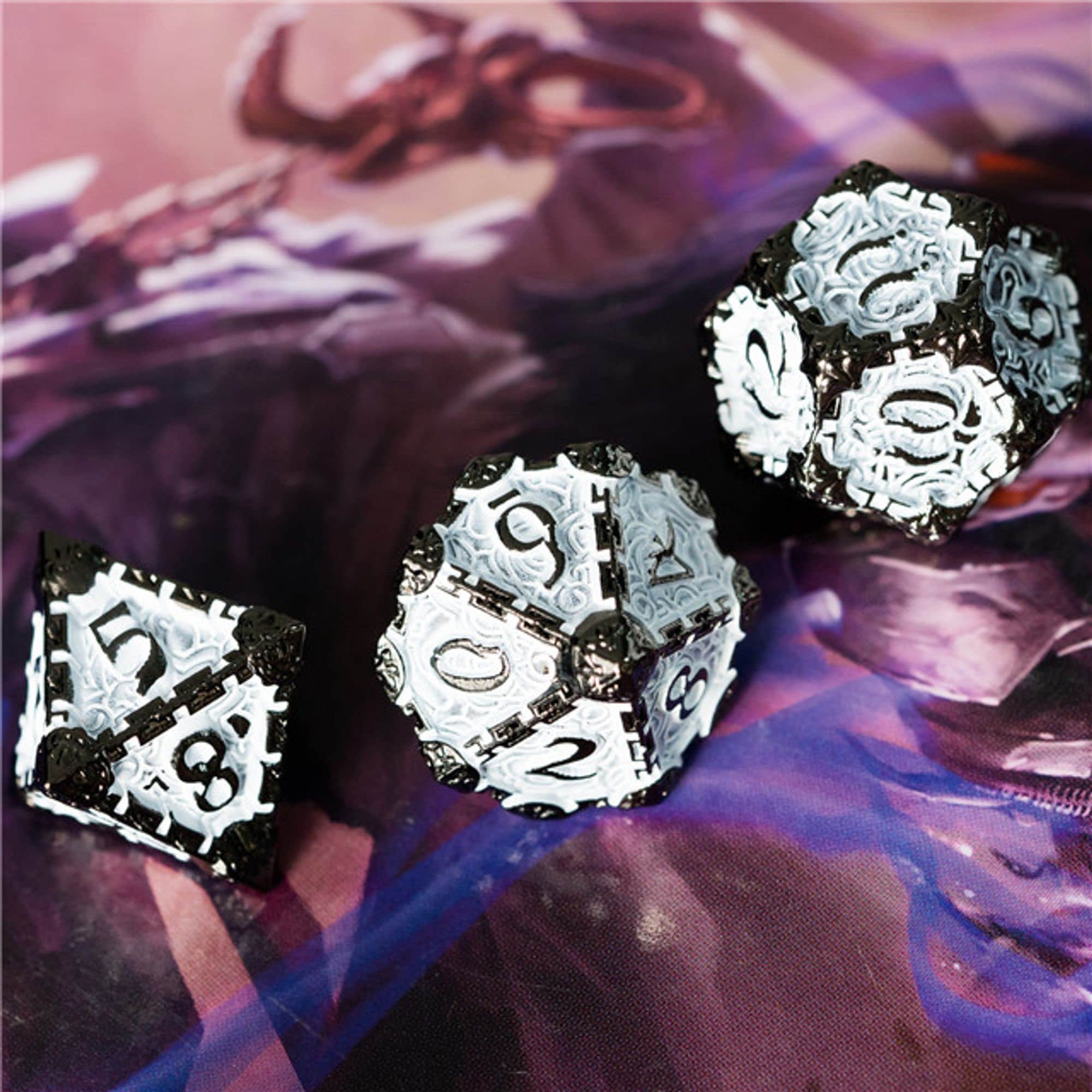 Dagger of Venom Black White Metal Rogue TTRPG/DND DICE SET - Dicemaniac