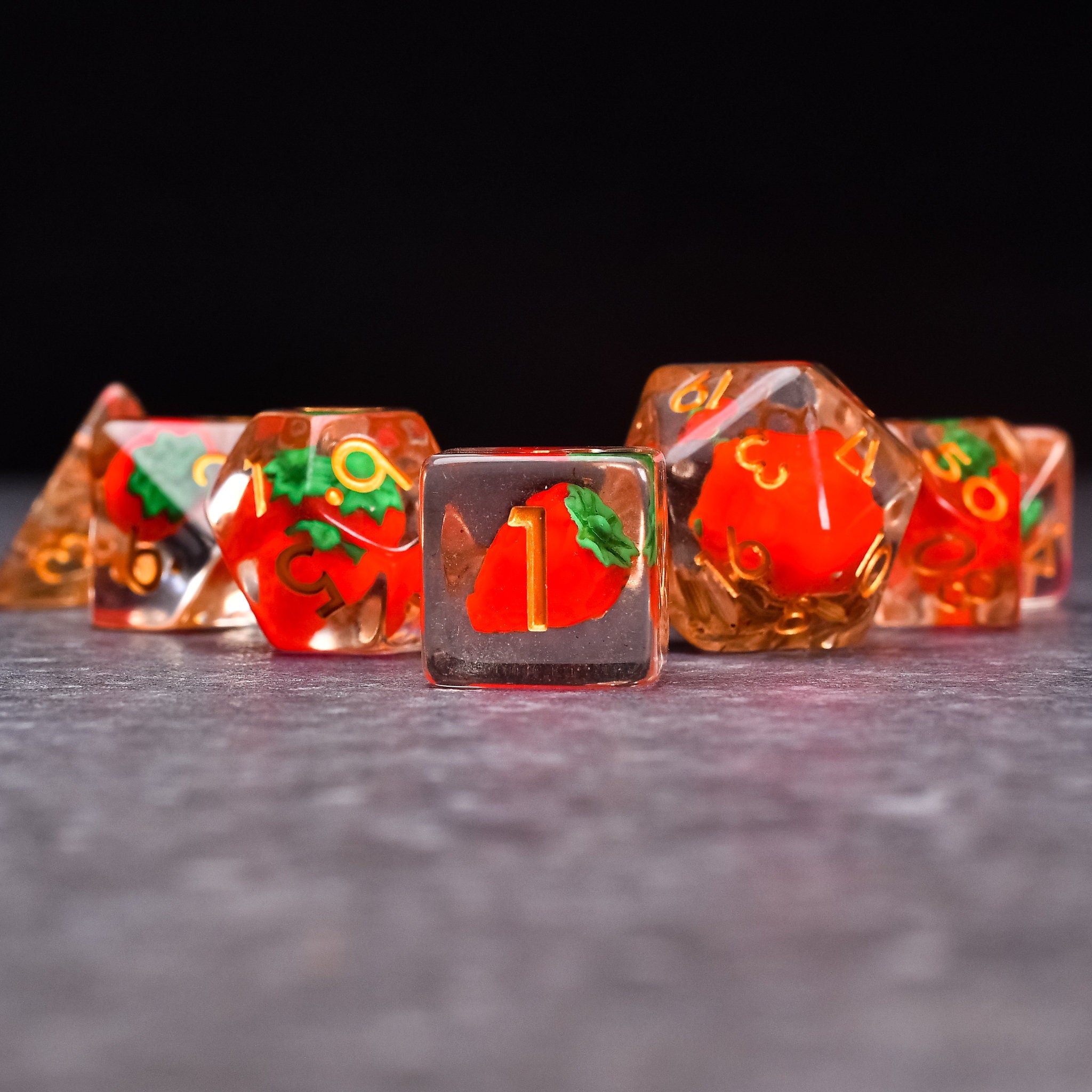 Strawberry DND/TTRPG Dice set - Dicemaniac