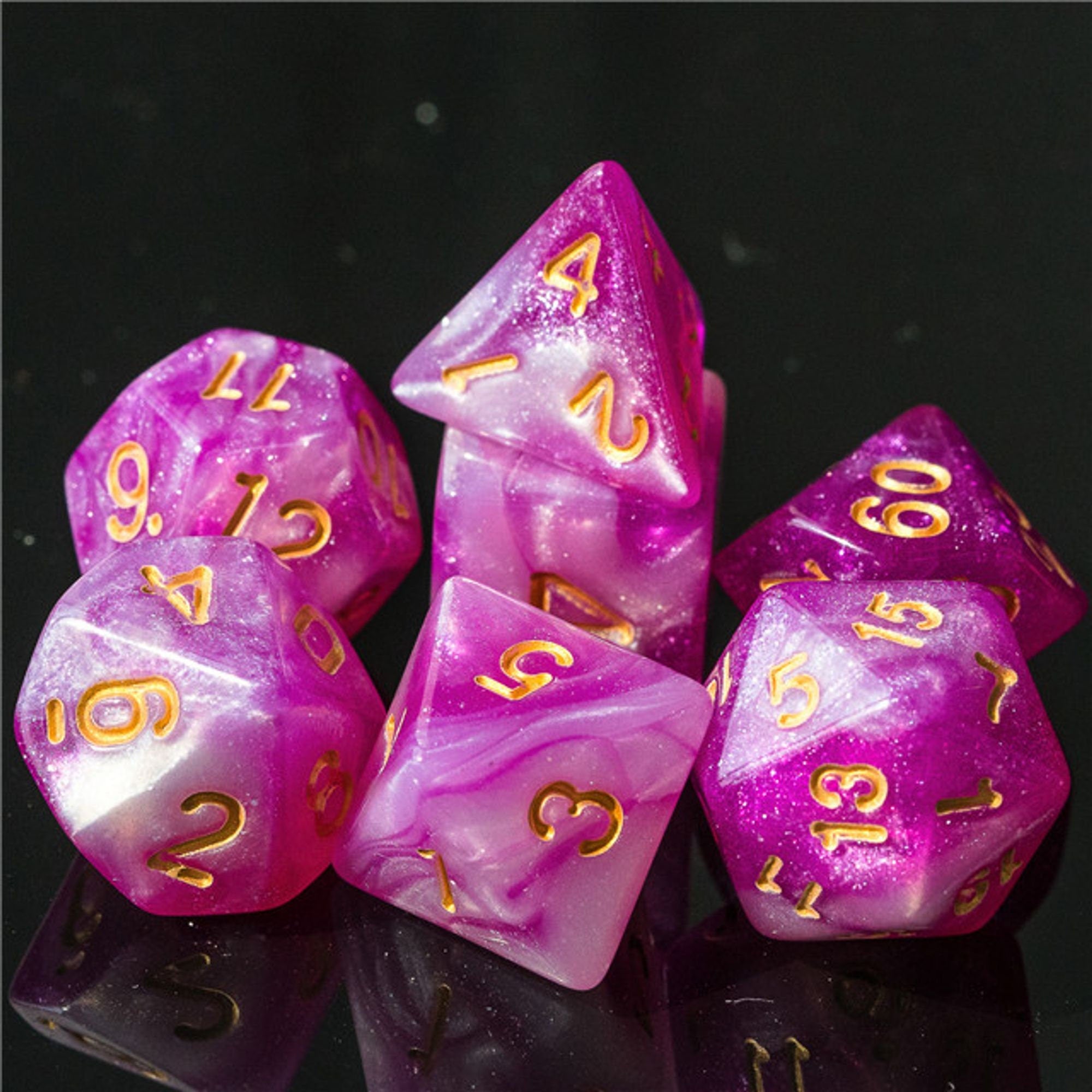 Pinky Dust DND/TTRPG Dice set - Dicemaniac